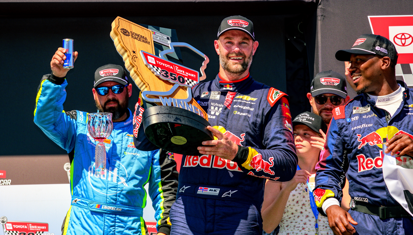 Shane van Gisbergen 逆袭夺冠背后的4大关键启示：皇冠体育官网 - 皇冠体育网址 在索诺玛的不可复制之路